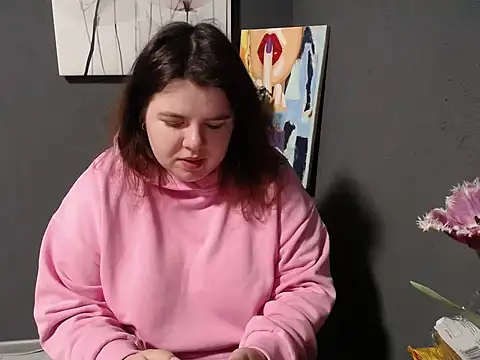 Snapshot of so_shy chatting on 12, 3, 2025 so shy online show from 12, 3, 2025