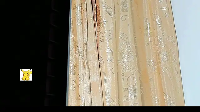 Snapshot of honey_skin chatting on 23, 12, 2024 honey skin online show from 23, 12, 2024