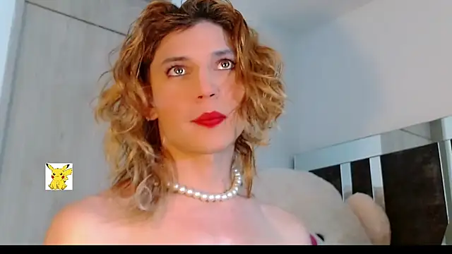 Snapshot of honey_skin chatting on 9, 3, 2025 honey skin online show from 9, 3, 2025