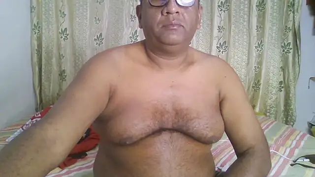 Snapshot of Beargryzzly chatting on 22, 1, 2025 Beargryzzly online show from 22, 1, 2025