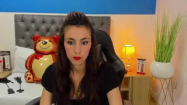 candy summer28 online show from 20, 2, 2025