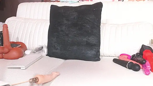 Snapshot of katlyn_martins chatting on 24, 4, 2026 katlyn martins online show from 24, 4, 2026