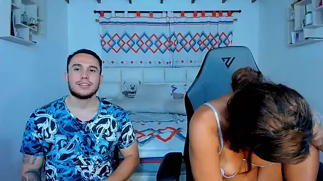 Snapshot of xxx_sweet_couple_ chatting on 21, 12, 2024 xxx sweet couple online show from 21, 12, 2024