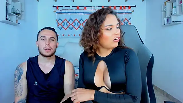 Snapshot of xxx_sweet_couple_ chatting on 22, 12, 2024 xxx sweet couple online show from 22, 12, 2024