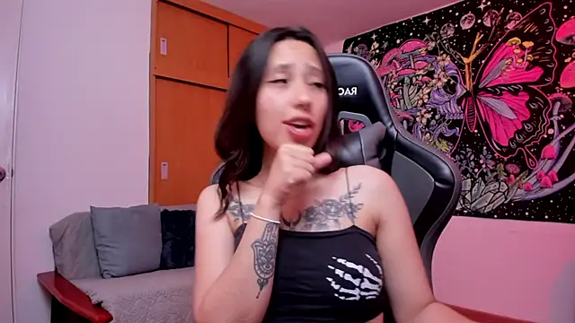 Snapshot of aciddollhell chatting on 21, 2, 2026 aciddollhell online show from 21, 2, 2026