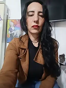 Snapshot of christine-x chatting on 2, 6, 2026 christine-x online show from 2, 6, 2026
