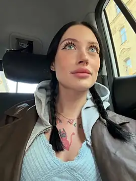 Melissa crazy online show from 21, 4, 2026