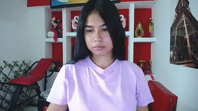 Letty Plugxo online show from 27, 9, 2025