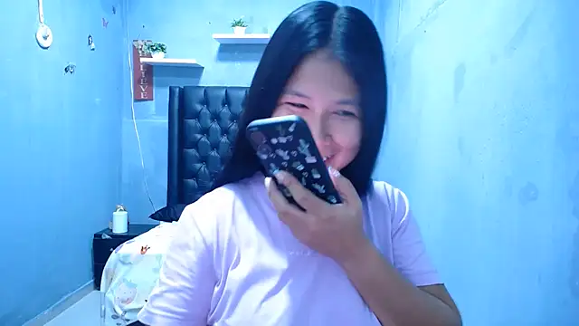 Snapshot of Letty_Plugxo chatting on 12, 6, 2026 Letty Plugxo online show from 12, 6, 2026