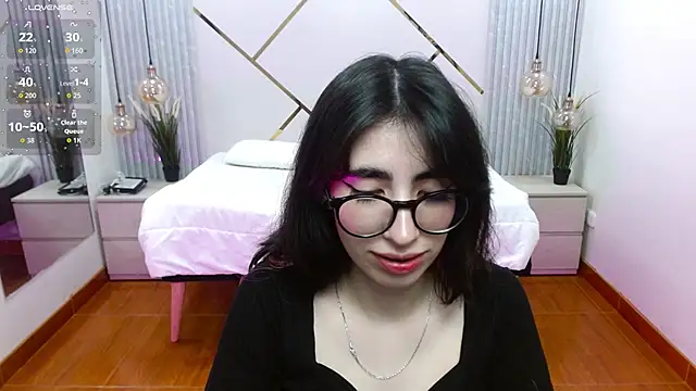 Snapshot of LenaRoses chatting on 10, 9, 2025 LenaRoses online show from 10, 9, 2025