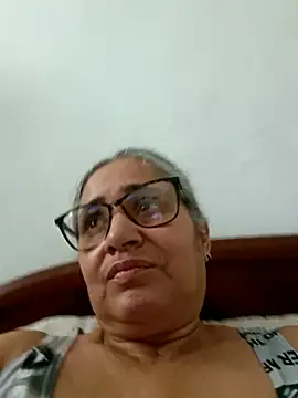 Snapshot of _candi chatting on 7, 4, 2026 candi online show from 7, 4, 2026