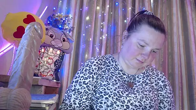 Snapshot of amorelara chatting on 22, 4, 2026 amorelara online show from 22, 4, 2026