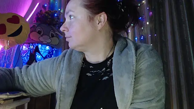 Snapshot of amorelara chatting on 8, 5, 2026 amorelara online show from 8, 5, 2026