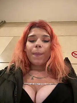 Snapshot of RiriRoseey chatting on 11, 1, 2025 RiriRoseey online show from 11, 1, 2025