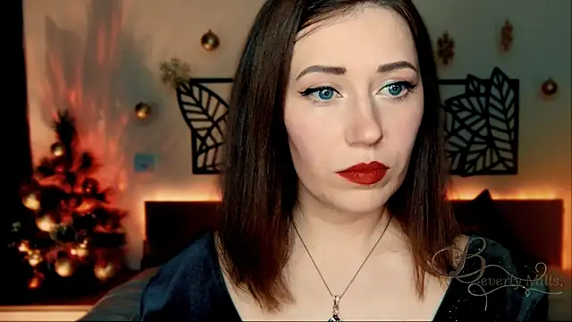 Snapshot of MissBeverlyMills chatting on 19, 12, 2024 MissBeverlyMills online show from 19, 12, 2024