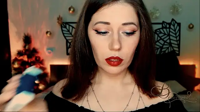 Snapshot of MissBeverlyMills chatting on 21, 12, 2024 MissBeverlyMills online show from 21, 12, 2024