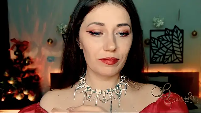 Snapshot of MissBeverlyMills chatting on 25, 12, 2024 MissBeverlyMills online show from 25, 12, 2024