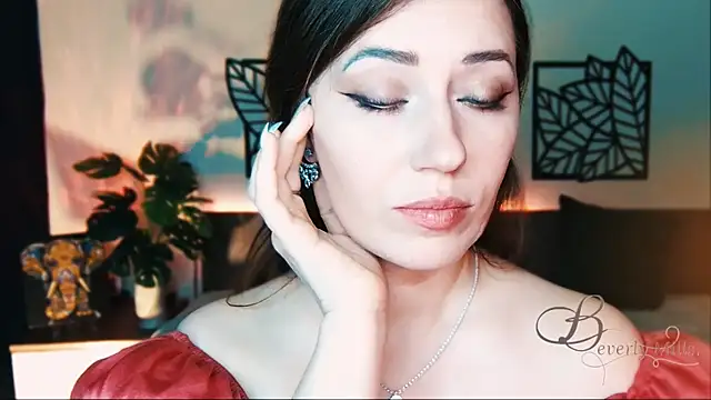 Snapshot of MissBeverlyMills chatting on 19, 2, 2025 MissBeverlyMills online show from 19, 2, 2025