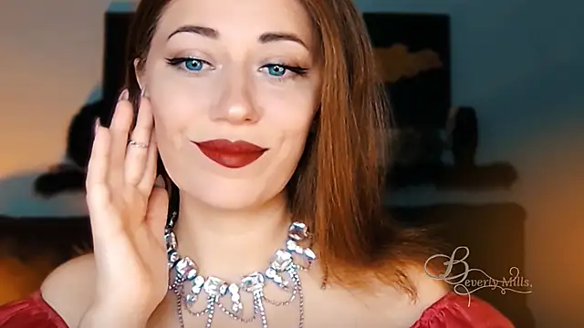 Snapshot of MissBeverlyMills chatting on 13, 10, 2025 MissBeverlyMills online show from 13, 10, 2025