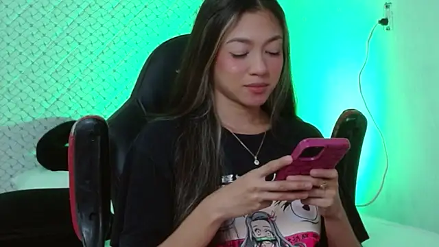 Snapshot of hantonella_ chatting on 13, 5, 2026 hantonella online show from 13, 5, 2026