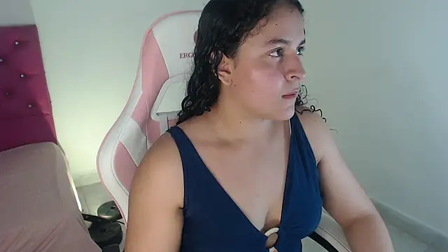 Snapshot of diana_fitass chatting on 5, 4, 2026 diana fitass online show from 5, 4, 2026