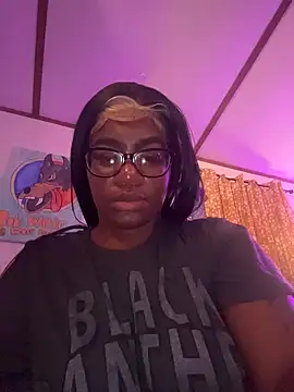 Snapshot of xDestineeXX chatting on 2, 10, 2025 xDestineeXX online show from 2, 10, 2025