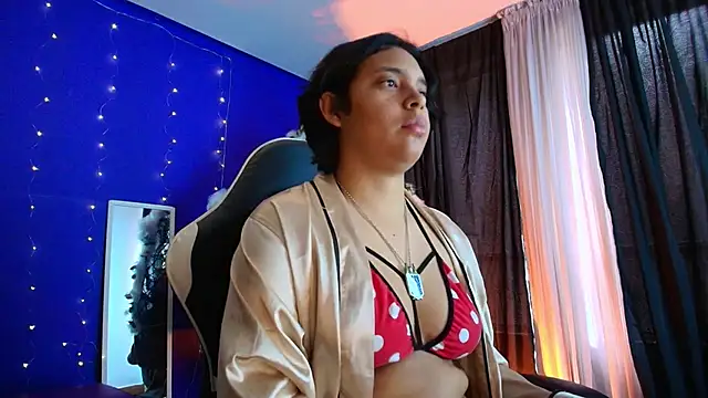 Emmapark  online show from 11, 1, 2026