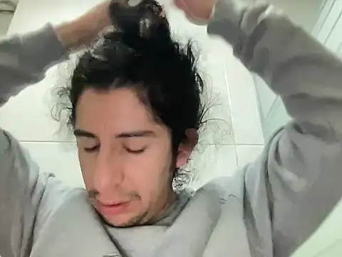 littlelatinhunter online show from 15, 12, 2025