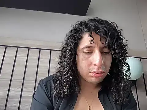 Snapshot of littlelatinhunter chatting on 22, 5, 2026 littlelatinhunter online show from 22, 5, 2026