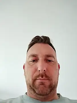 Snapshot of Au_plaisir_des_femmes chatting on 4, 10, 2025 Au plaisir des femmes online show from 4, 10, 2025