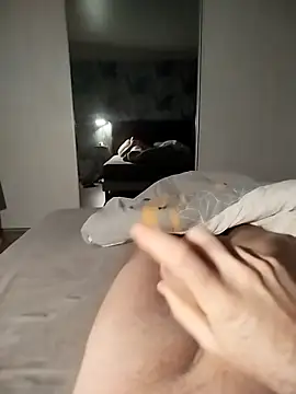 Snapshot of Au_plaisir_des_femmes chatting on 23, 12, 2025 Au plaisir des femmes online show from 23, 12, 2025