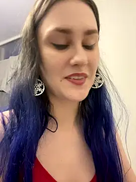 Erotic Synth Goddess online show from 5, 12, 2025