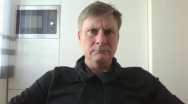 Snapshot of johnnym1 chatting on 4, 2, 2025 johnnym1 online show from 4, 2, 2025