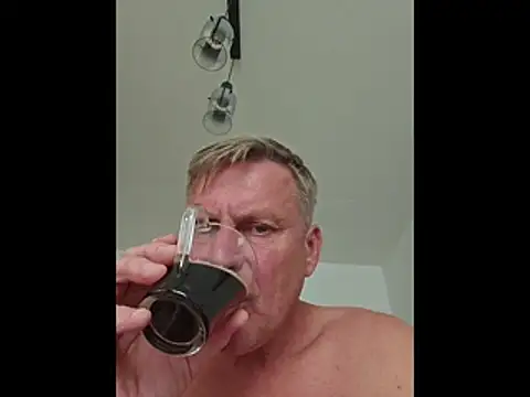 johnnym1 online show from 27, 7, 2026