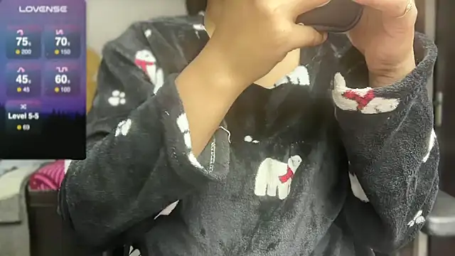 Snapshot of Spice-Summi chatting on 3, 12, 2024 Spice-Summi online show from 3, 12, 2024