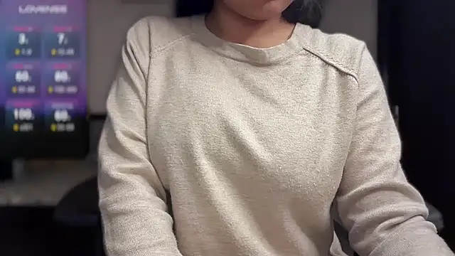 Snapshot of Spice-Summi chatting on 5, 12, 2024 Spice-Summi online show from 5, 12, 2024