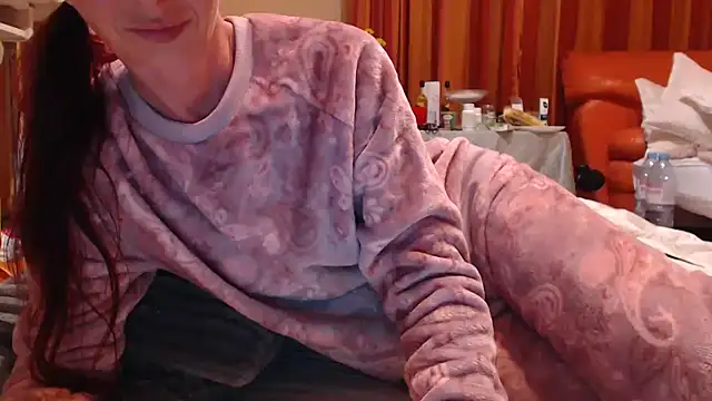 Snapshot of LovelyAndraGirl chatting on 27, 9, 2025 LovelyAndraGirl online show from 27, 9, 2025