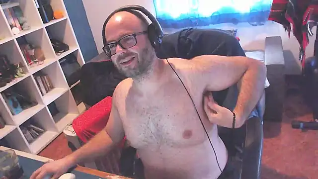 Snapshot of ravingr4d4 chatting on 6, 3, 2025 ravingr4d4 online show from 6, 3, 2025