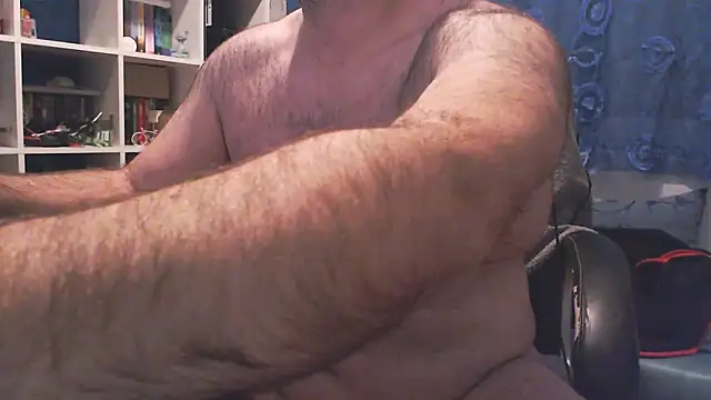 Snapshot of ravingr4d4 chatting on 20, 3, 2025 ravingr4d4 online show from 20, 3, 2025
