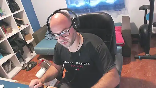 Snapshot of ravingr4d4 chatting on 10, 9, 2025 ravingr4d4 online show from 10, 9, 2025