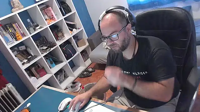 Snapshot of ravingr4d4 chatting on 23, 9, 2025 ravingr4d4 online show from 23, 9, 2025
