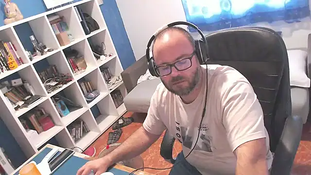 Snapshot of ravingr4d4 chatting on 30, 9, 2025 ravingr4d4 online show from 30, 9, 2025