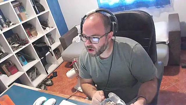 Snapshot of ravingr4d4 chatting on 1, 10, 2025 ravingr4d4 online show from 1, 10, 2025