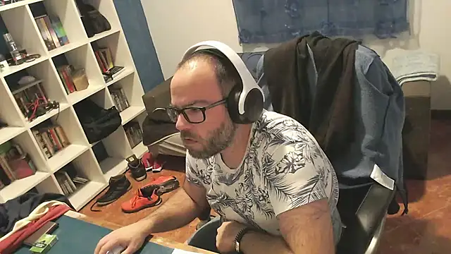 ravingr4d4 online show from 21, 11, 2025