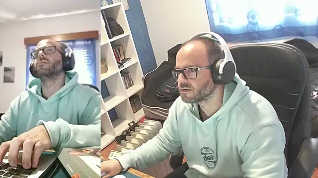 ravingr4d4 online show from 21, 11, 2025