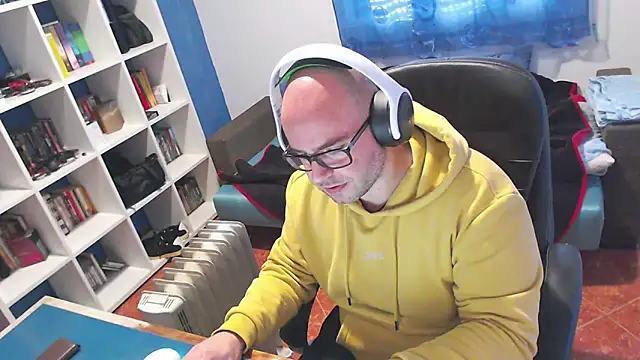 ravingr4d4 online show from 19, 12, 2025