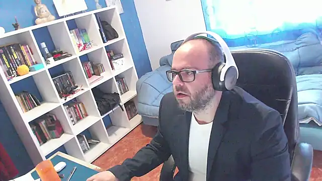 ravingr4d4 online show from 6, 1, 2026