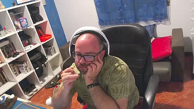 ravingr4d4 online show from 30, 6, 2026