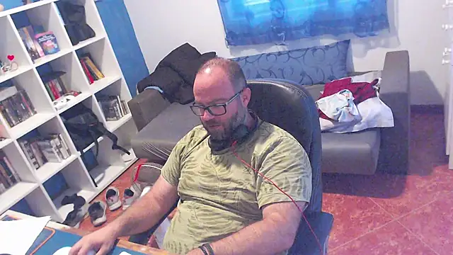 ravingr4d4 online show from 8, 7, 2026