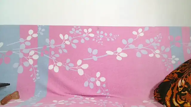 Andra Love online show from 2, 12, 2025